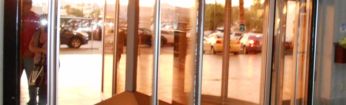 Storefront Glass Repair Cost in Navarre, FL